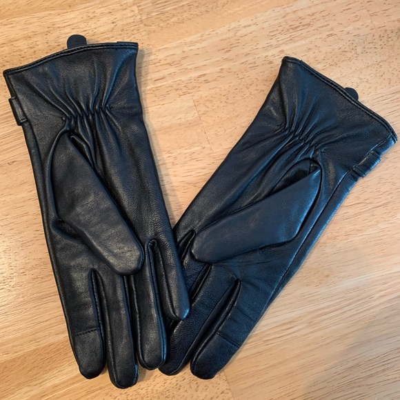Michael Kors Leather Gloves - Picture 2 of 3
